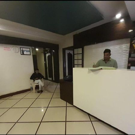 Hotel Sai Ganesh Lodging & Boarding By Wb Inn Titwala Εξωτερικό φωτογραφία